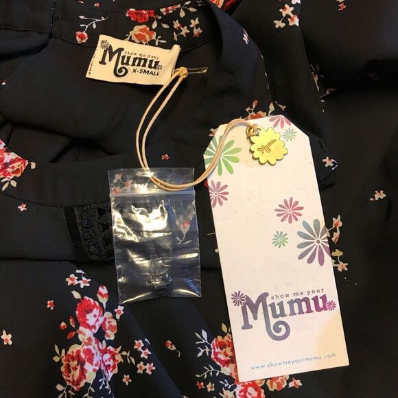 Show Me Your MuMu Lafayette Blouse XS NWT Black Red Cherry Blossom Bell Sleeve - Picture 11 of 16